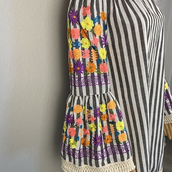 Velzera Striped Off Shoulder Vibrant Floral Embroidered Dress Medium - Picture 7 of 14